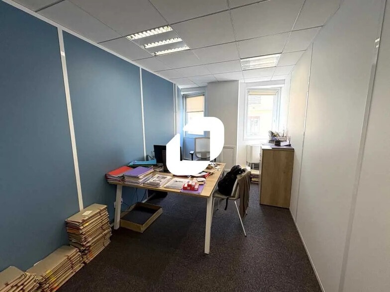 Bureau dans Lyon à louer - Photo de l’immeuble – Image 2 sur 12