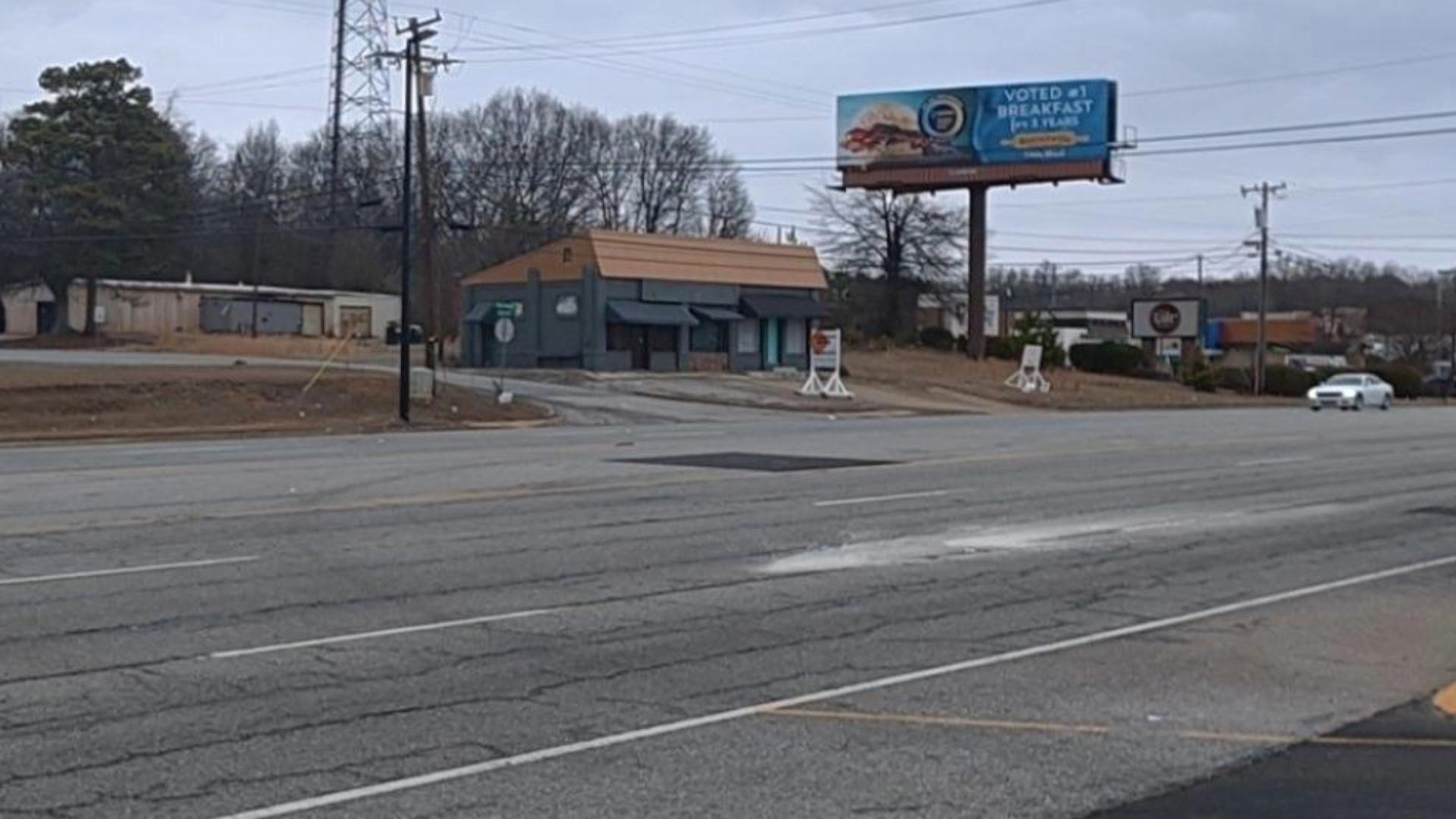 1386 W Wade Hampton Blvd, Greer, SC à vendre Photo principale– Image 1 sur 2