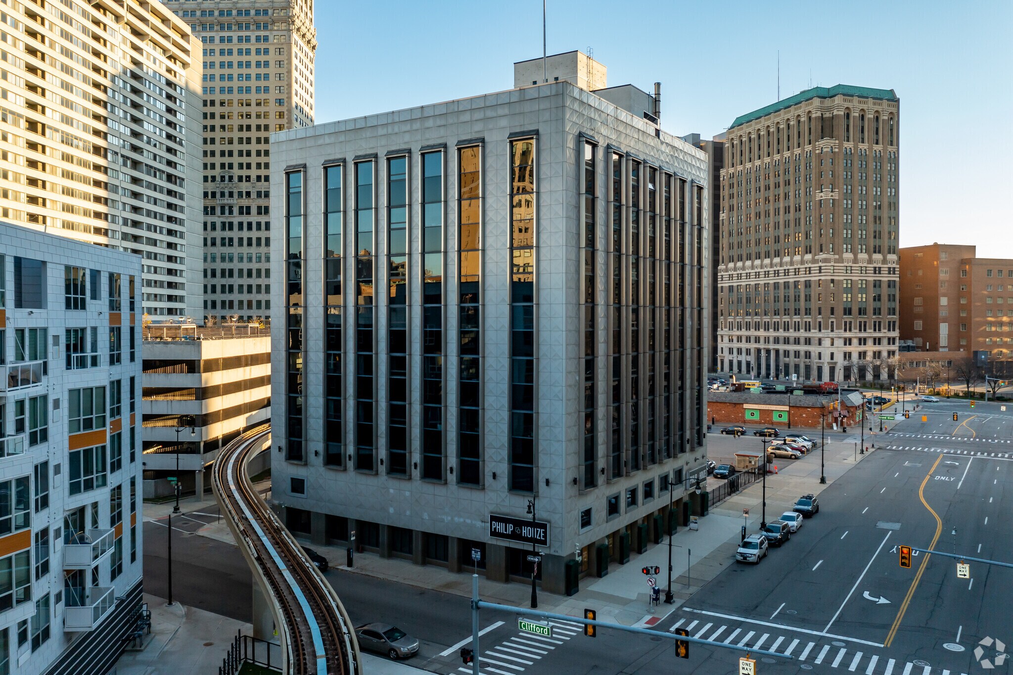 415 Clifford St, Detroit, MI à louer Photo de l’immeuble– Image 1 sur 5
