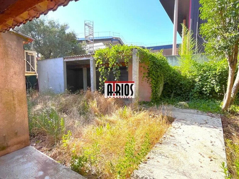 Local d’activités dans Solliès-Pont à louer - Photo de l’immeuble – Image 3 sur 14