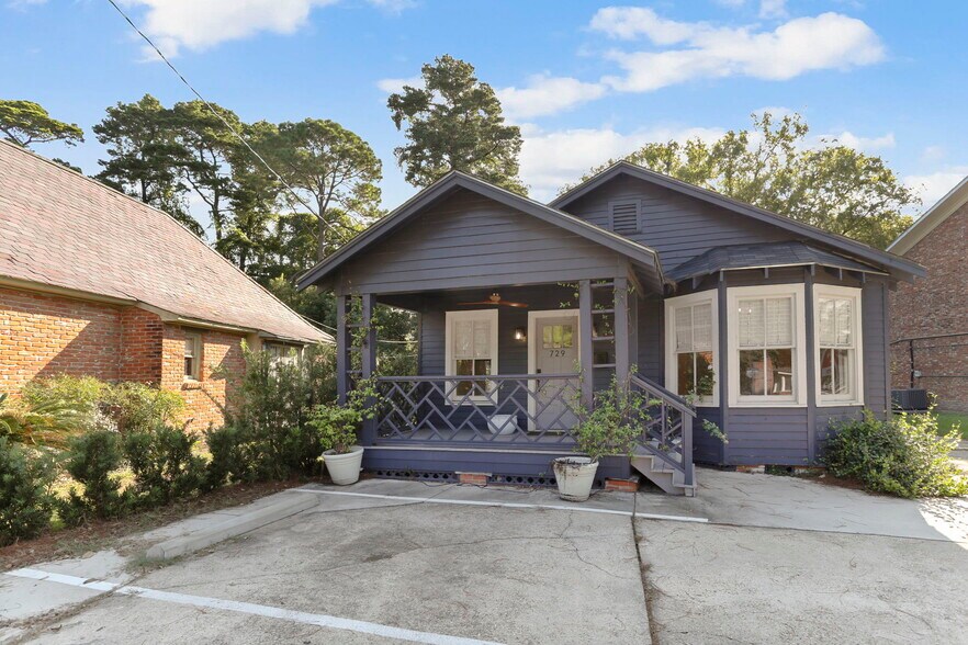 729 S Acadian Thruway, Baton Rouge, LA à vendre - Photo de l’immeuble – Image 1 sur 8