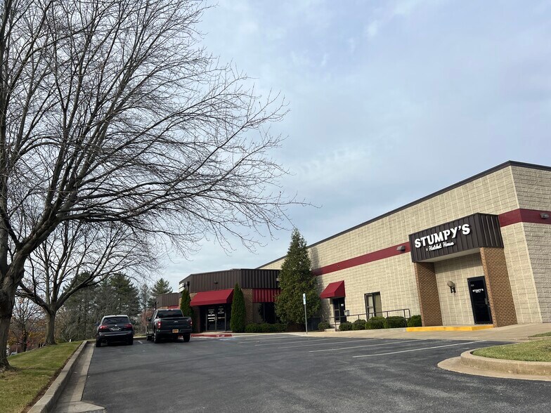 6695 Dobbin Rd, Columbia, MD à louer - Photo de l’immeuble – Image 2 sur 15