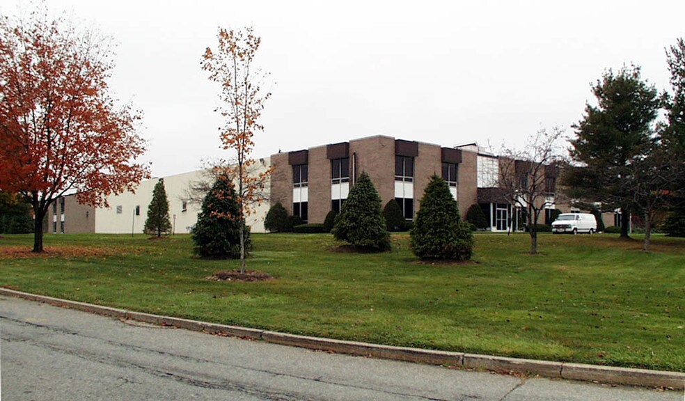 50 Lackawanna Ave, Parsippany, NJ à vendre - Photo de l’immeuble – Image 2 sur 7
