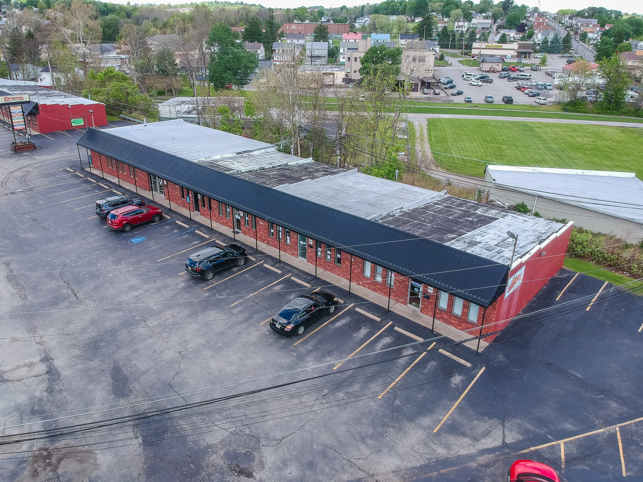 60-72 Lebanon Ave, Uniontown, PA à louer Aérien– Image 1 sur 19