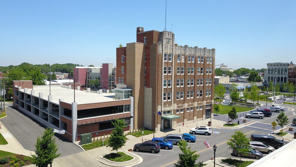23 Public Sq, Shelbyville, IN à vendre - Photo de l’immeuble – Image 3 sur 24