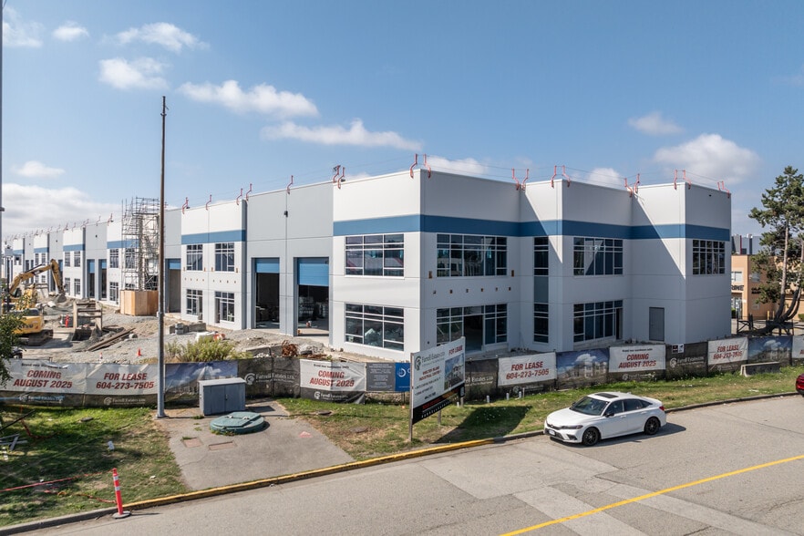 6811 Graybar Rd, Richmond, BC à louer - Photo de la construction – Image 3 sur 4