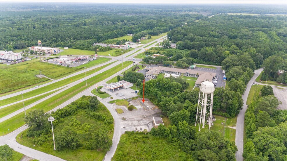 61 Charles Frazier Cir, Yemassee, SC à vendre - Photo de l’immeuble – Image 3 sur 23