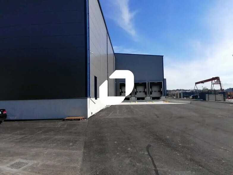 Industriel/Logistique dans Vauvert à louer - Photo de l’immeuble – Image 3 sur 16