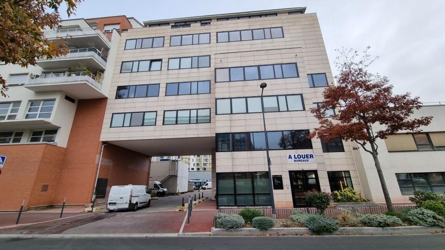 16 Rue Jean Jacques Rousseau, Issy-les-Moulineaux à louer Photo de l’immeuble– Image 1 sur 14