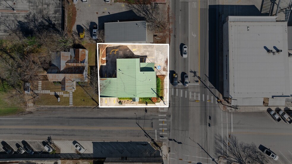 401 Main St, Blanco, TX à vendre - Photo de l’immeuble – Image 3 sur 38