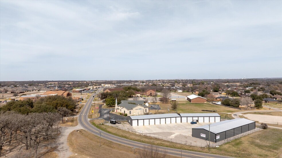 3631 Fall Creek Hwy, Granbury, TX à vendre - Photo de l’immeuble – Image 2 sur 14
