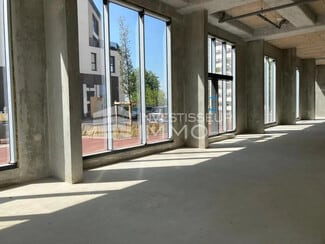 Plus de détails pour Local commercial à louer