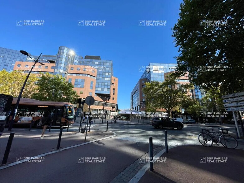 Bureau dans Toulouse à louer - Photo de l’immeuble – Image 3 sur 14