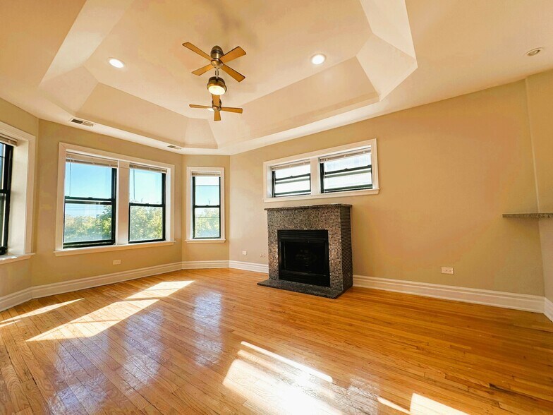 6618 S Kenwood Ave, Chicago, IL à vendre - Photo de l’immeuble – Image 3 sur 5