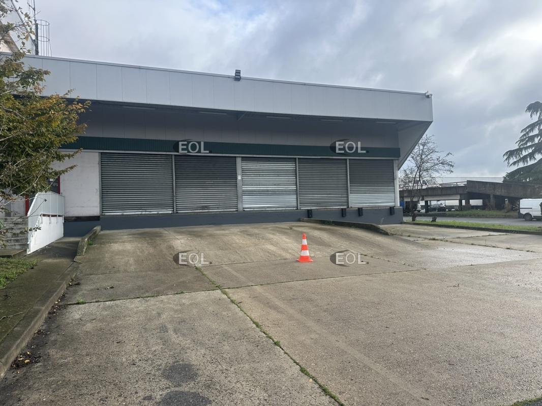 Industriel/Logistique dans Aulnay-sous-Bois à louer Photo de l’immeuble– Image 1 sur 12