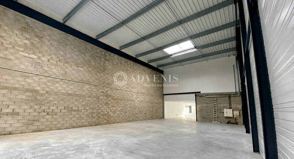 Local d'activités dans Bondoufle à vendre Photo intérieure– Image 1 sur 4