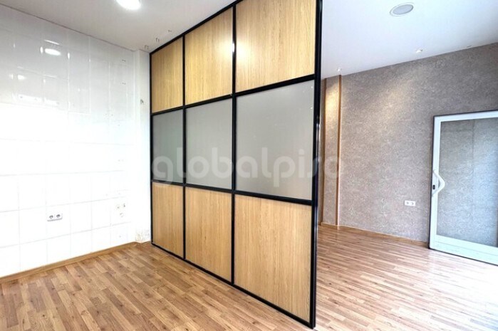 Madrid, MAD 28032 - Lot 1 - - Photo intérieure - Image 1 of 1