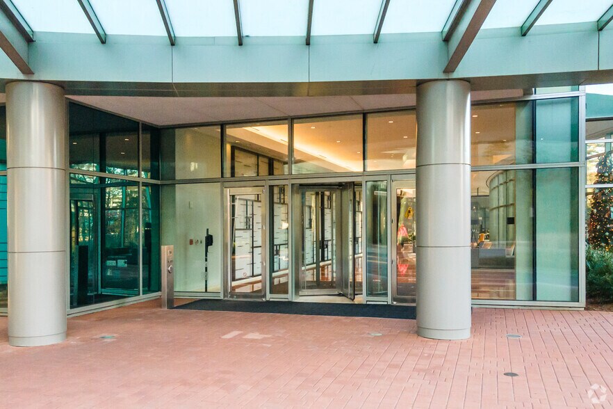 1 Glenlake Pky NE, Atlanta, GA à louer - Photo de l’immeuble – Image 3 sur 9