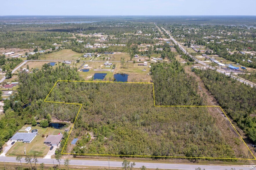 6125 Bay Head Road Rd, Youngstown, FL à vendre - Photo principale – Image 2 sur 8