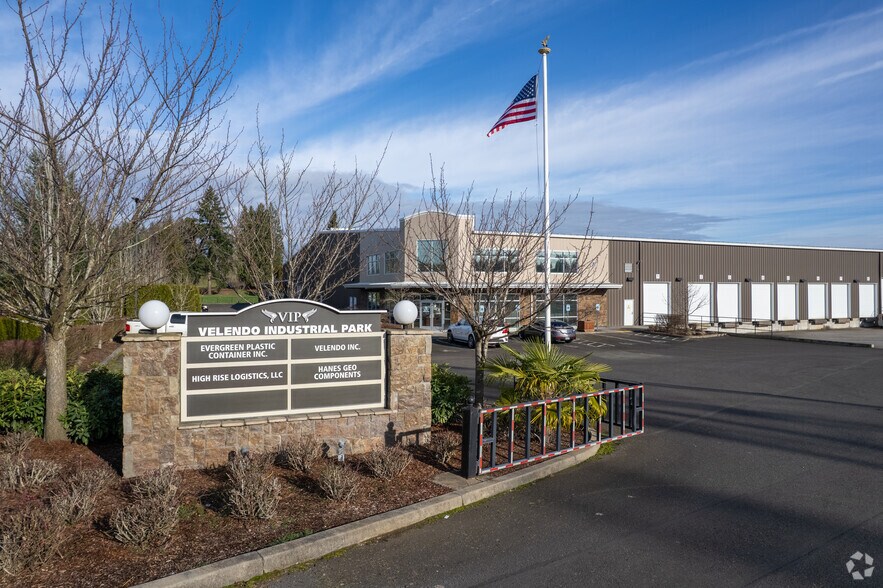 6501 NE 47th Ave, Vancouver, WA à louer - Photo de l’immeuble – Image 3 sur 7