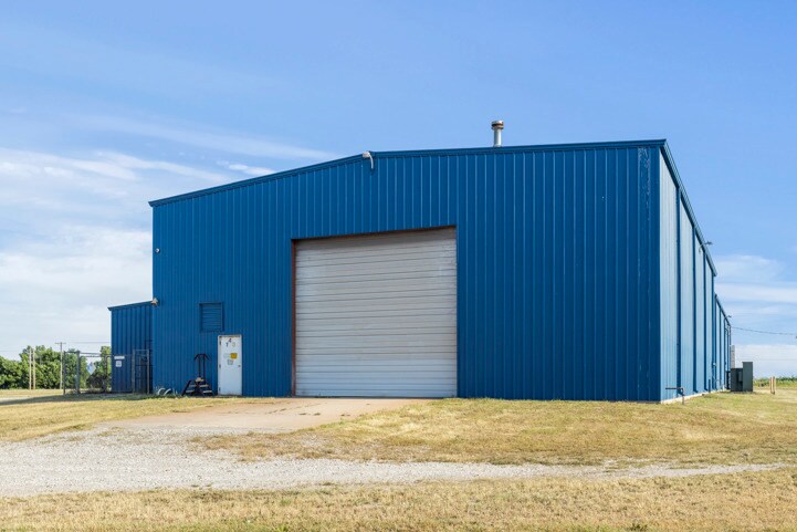 1212 W Liberty Ave, Ponca City, OK à vendre - Photo de l’immeuble – Image 3 sur 43