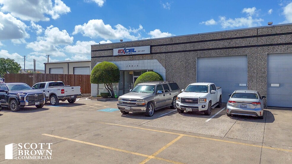 10810 Alder Cir, Dallas, TX à louer - Photo de l’immeuble – Image 3 sur 17