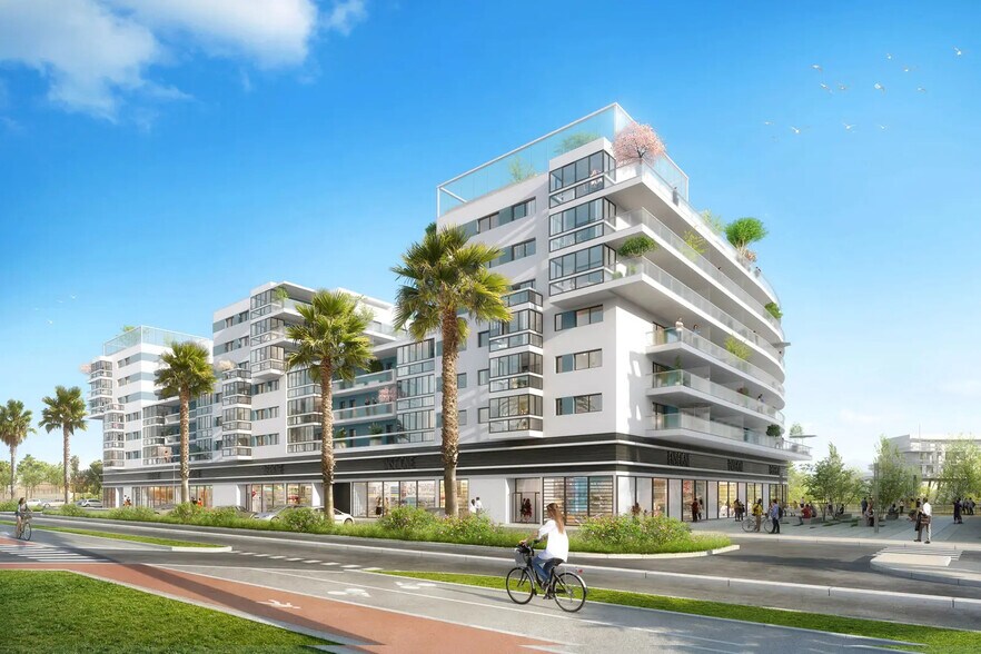 Local commercial dans Canet-en-Roussillon à louer - Photo de l’immeuble – Image 1 sur 3