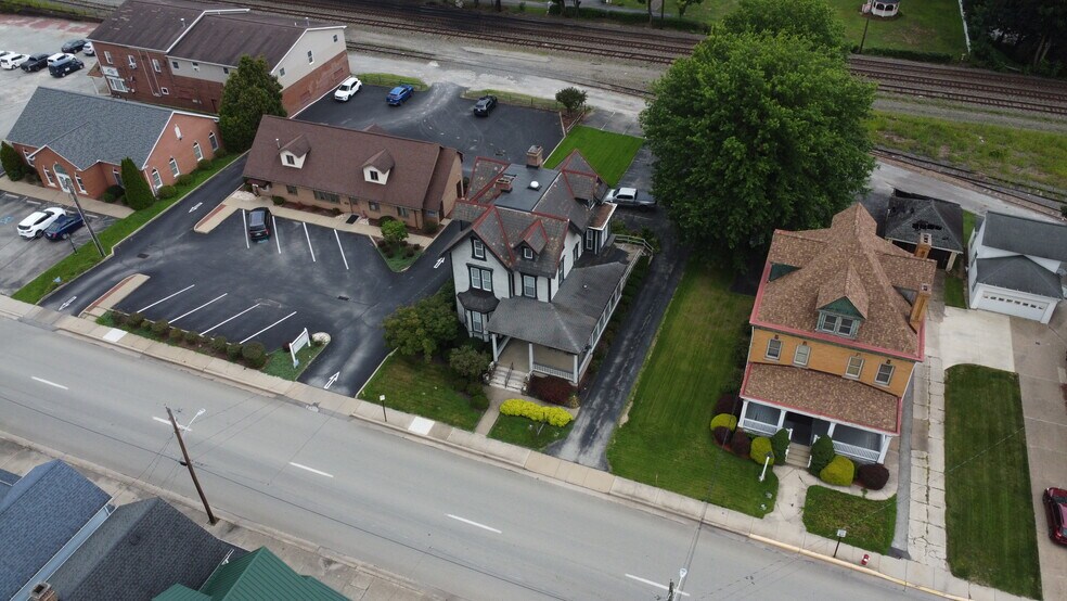 438 Depot St, Latrobe, PA à vendre - Photo de l’immeuble – Image 3 sur 15