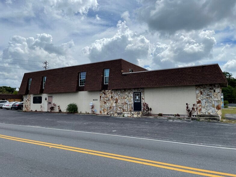 6232 Madison St, New Port Richey, FL à louer - Photo de l’immeuble – Image 3 sur 9