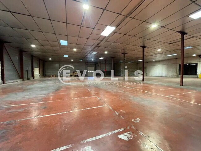 Plus de détails pour Bureau, Industriel/Logistique à louer