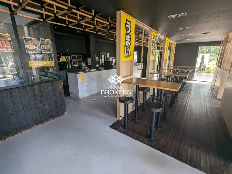 Local commercial dans Le Haillan à louer - Photo de l’immeuble – Image 3 sur 7