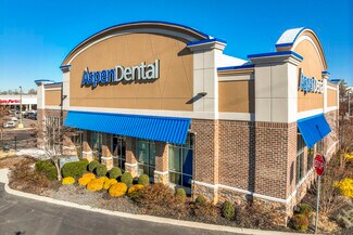 Plus de détails pour 750 Hicksville Rd, Massapequa, NY - Local commercial à louer