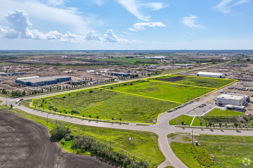 Aurum Rd, Edmonton, AB à vendre - Aérien – Image 2 sur 4
