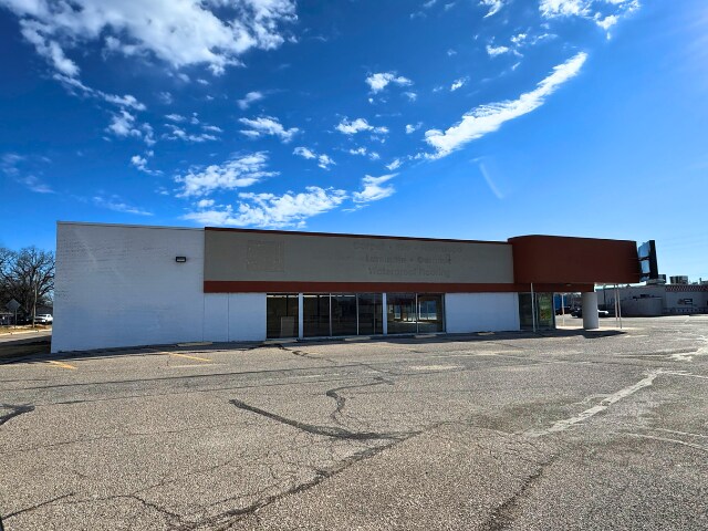 1900 E Pawnee St, Wichita, KS à vendre Photo principale– Image 1 sur 6