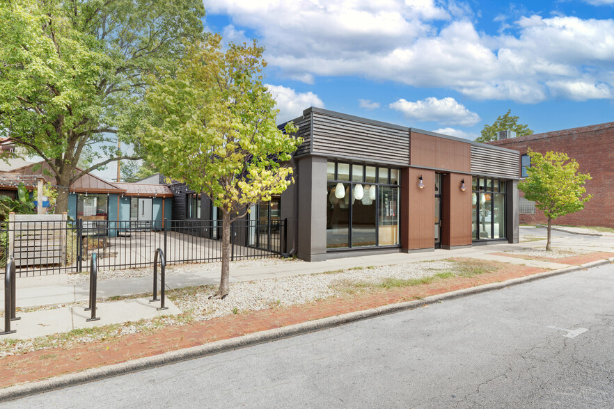 902-101A Virginia Ave, Indianapolis, IN à louer - Photo de l’immeuble – Image 1 sur 7
