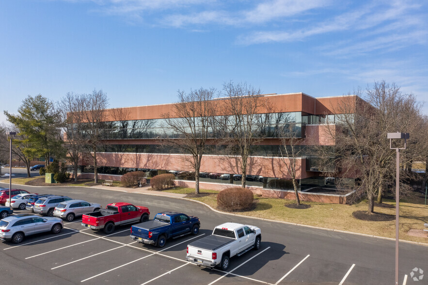 100 Corporate Dr, Lebanon, NJ à louer - Photo de l’immeuble – Image 2 sur 11
