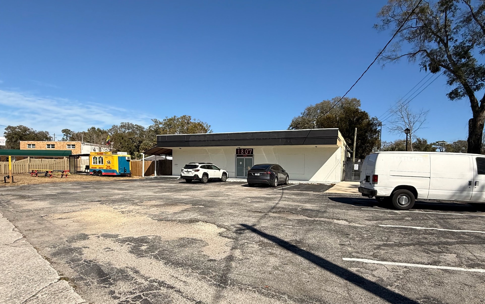 1807 Rogero Rd, Jacksonville, FL à louer Photo intérieure– Image 1 sur 5
