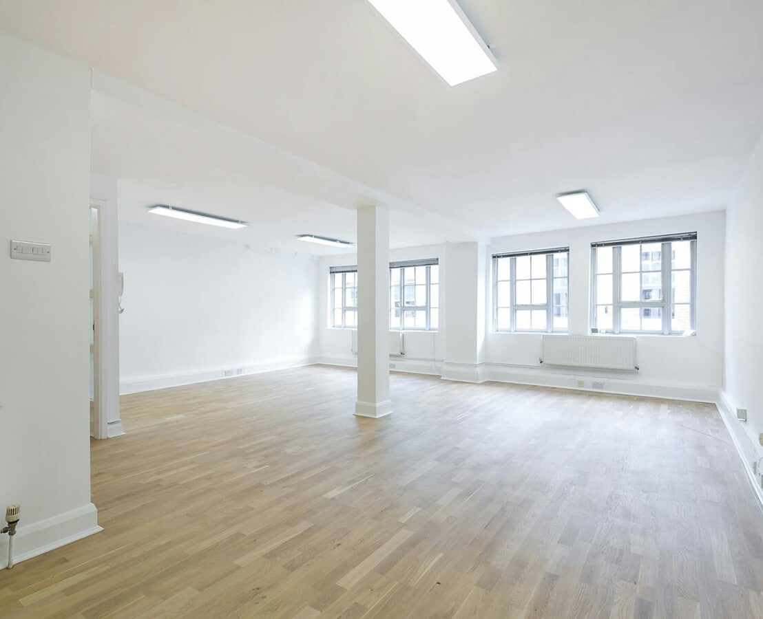 9-10 Charlotte Rd, Londres, LND EC2A 3DH - Lot 9 - - Photo intérieure - Image 2 of 8