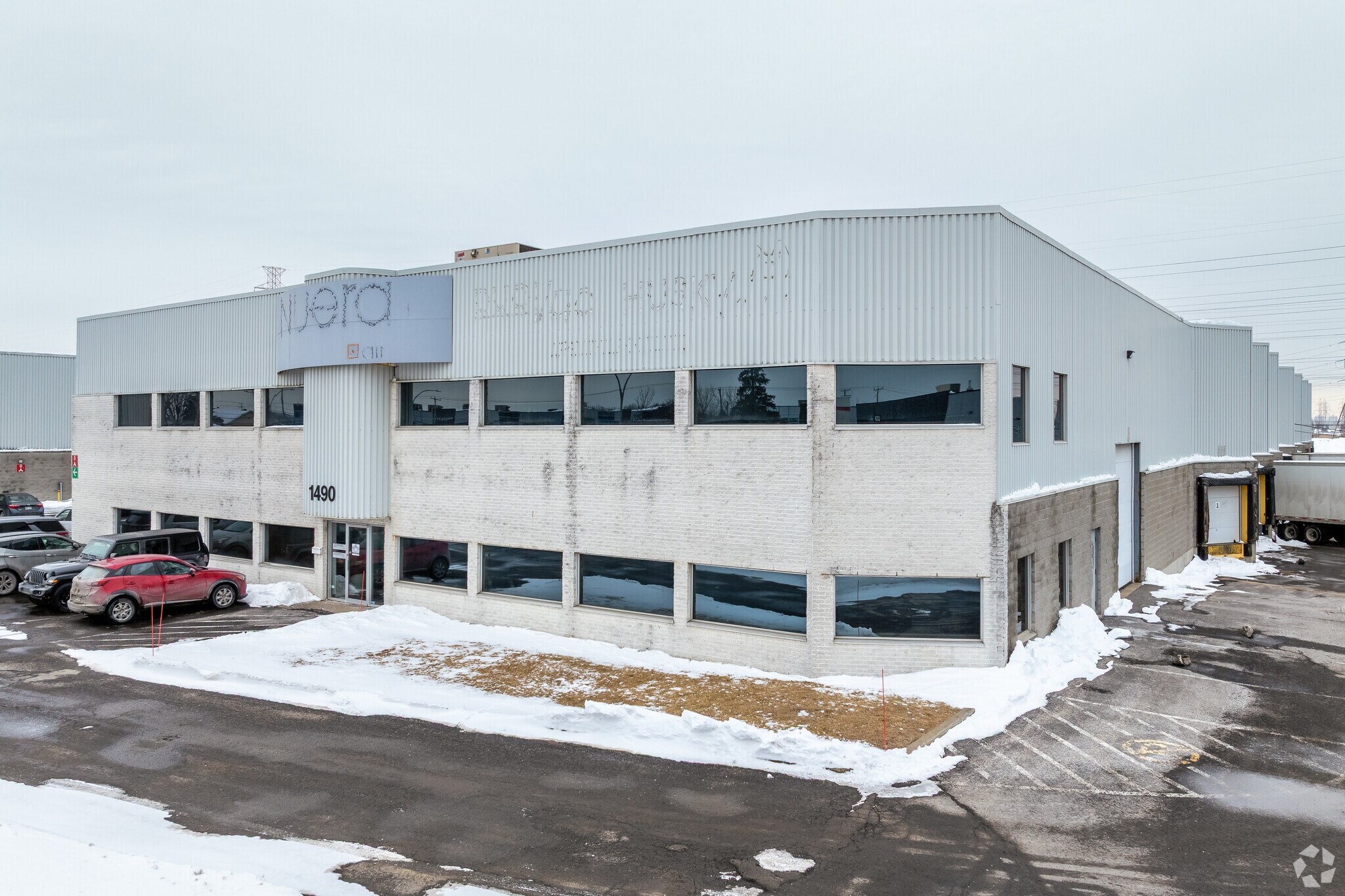 1450-1490 Boul Dagenais O, Laval, QC à louer Photo de l’immeuble– Image 1 sur 4