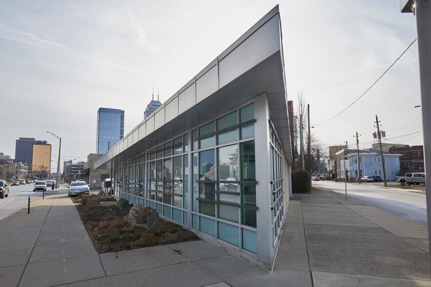 620 N Delaware St, Indianapolis, IN à louer - Photo de l’immeuble – Image 1 sur 10