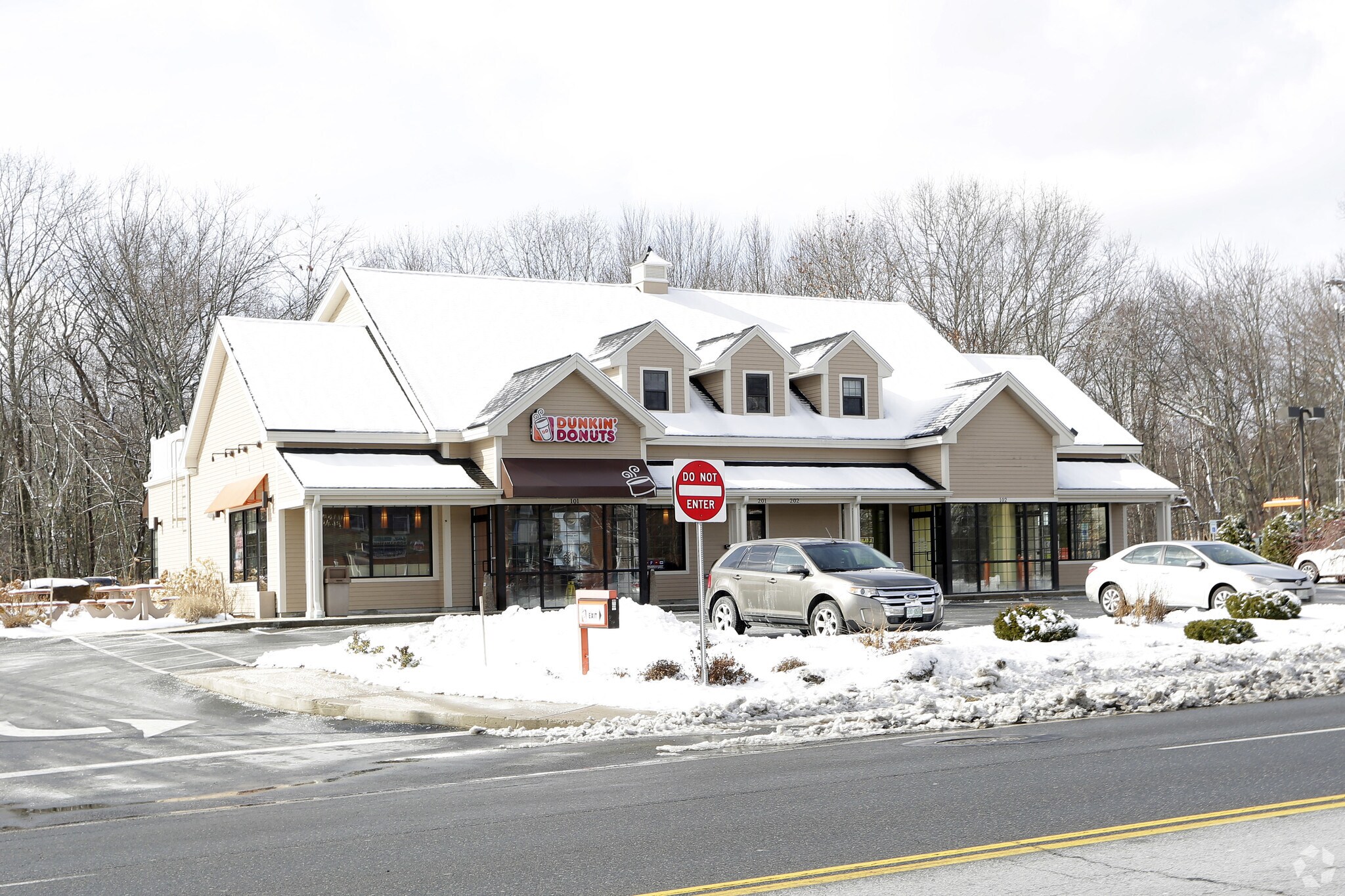 227 N Broadway, Salem, NH à louer Photo principale– Image 1 sur 9