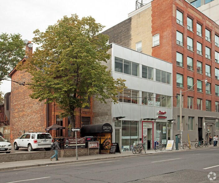 300-302 Richmond St W, Toronto, ON à louer - Photo de l’immeuble – Image 3 sur 47