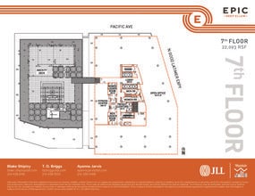 2550 Pacific Ave, Dallas, TX à louer Plan d’étage– Image 1 sur 1