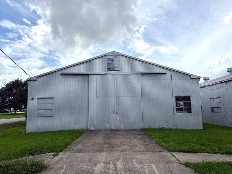 2995 S 4th St, Beaumont, TX à louer - Photo de l’immeuble – Image 3 sur 8