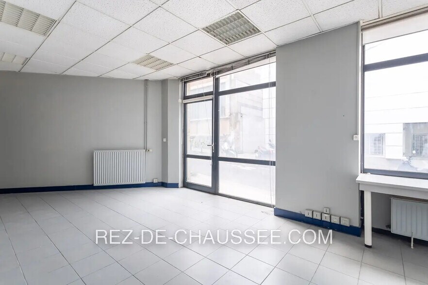 Bureau dans Paris à vendre - Photo de l’immeuble – Image 3 sur 11