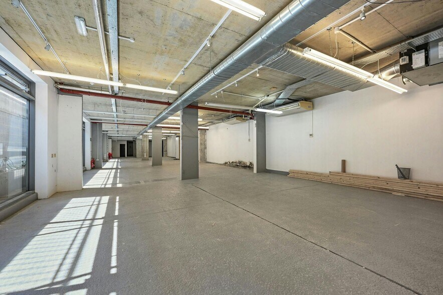 8 Orsman Rd, Londres à vendre - Photo intérieure – Image 3 sur 5