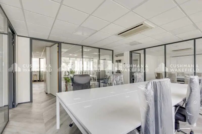 Bureau dans Levallois-Perret à louer - Photo de l’immeuble – Image 3 sur 14