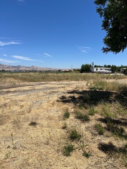 773 San Felipe Rd, Hollister, CA à vendre - Photo de l’immeuble – Image 3 sur 9