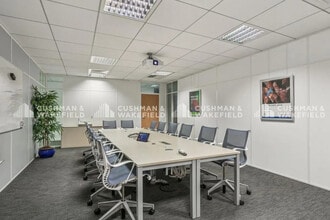 2 Rue De Paris, Meudon à louer Photo intérieure– Image 2 sur 6