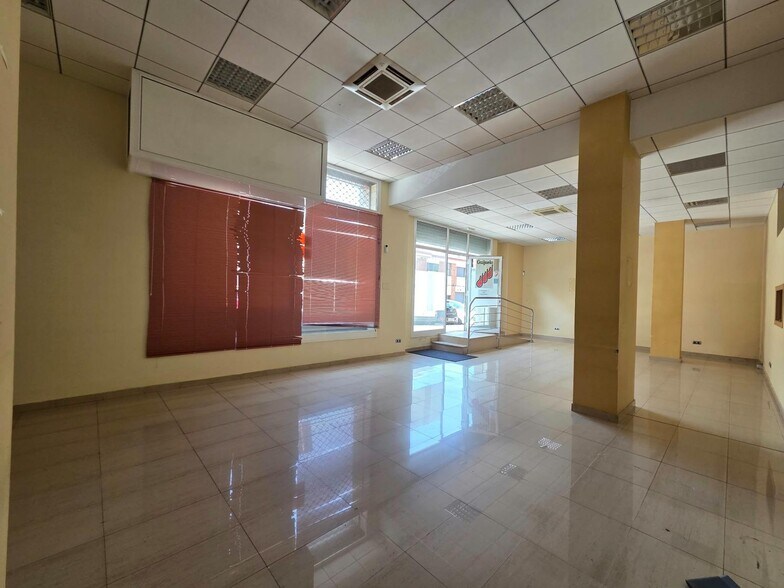 Immeuble residentiel dans Olesa de Montserrat, Barcelona à vendre - Photo intérieure – Image 1 sur 8